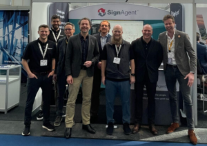 The SignAgent team and the Mijksenaar team together at the PTE 2023 event